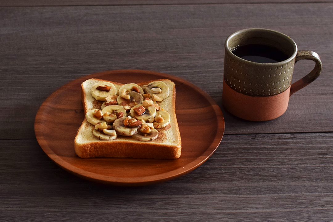 キャラメルバナナナッツトースト