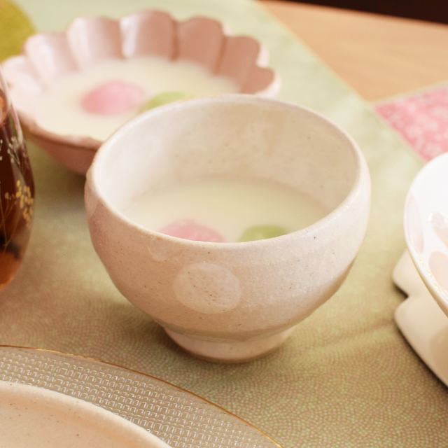 レースドットゆったり碗 白