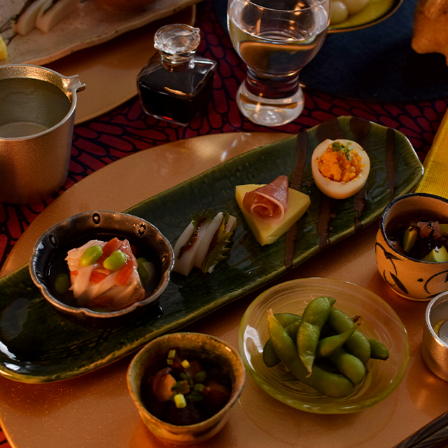 櫛目長皿 織部金流し