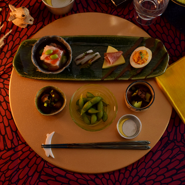 12.0丸両面膳 金ラメ&黒乾漆