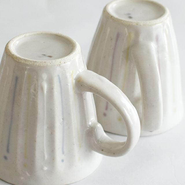 ペアが嬉しい白志野一珍マグペア