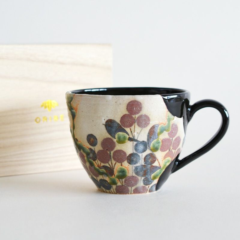 黒織部 草紋マグカップ｜和食器通販｜織部 Online Store【公式】