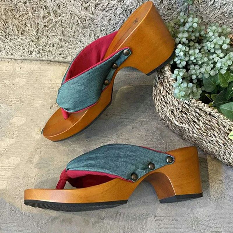 水鳥履いてお出掛けしたくなるhitete下駄 スタンダード白多彩/ワインKC-38 S