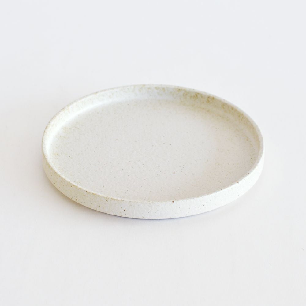 こちらはホワイトです