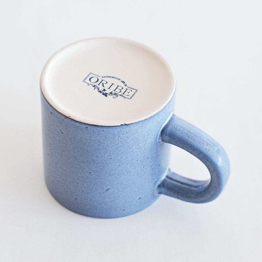 底には織部のロゴが入っています