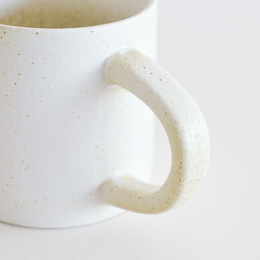 しっかりと持ちやすく扱いやすいマグです