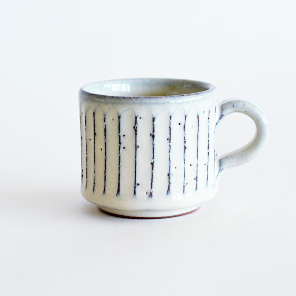 白釉彫 コーヒー碗皿｜和食器通販｜織部 Online Store【公式】