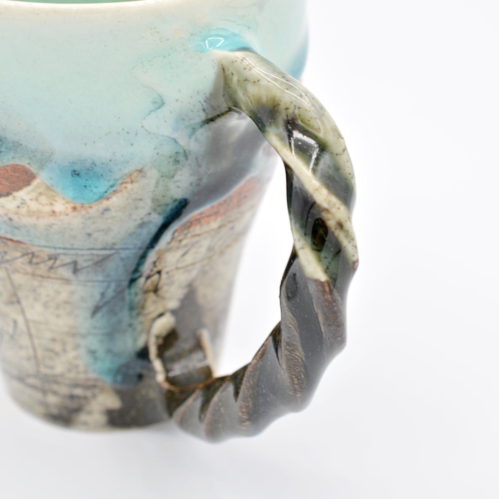 鶴琳窯 ねじり手フリーカップ 二色線刻 ブルー