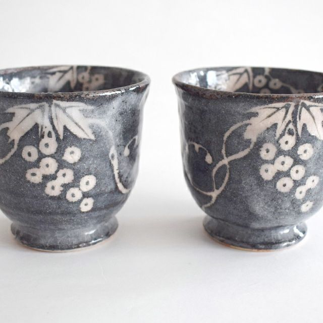 鼠志野 ぶどう 夫婦湯呑｜和食器通販｜織部 Online Store【公式】