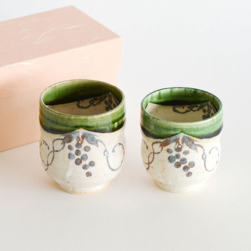 織部 ぶどう 夫婦湯呑｜和食器通販｜織部 Online Store【公式】
