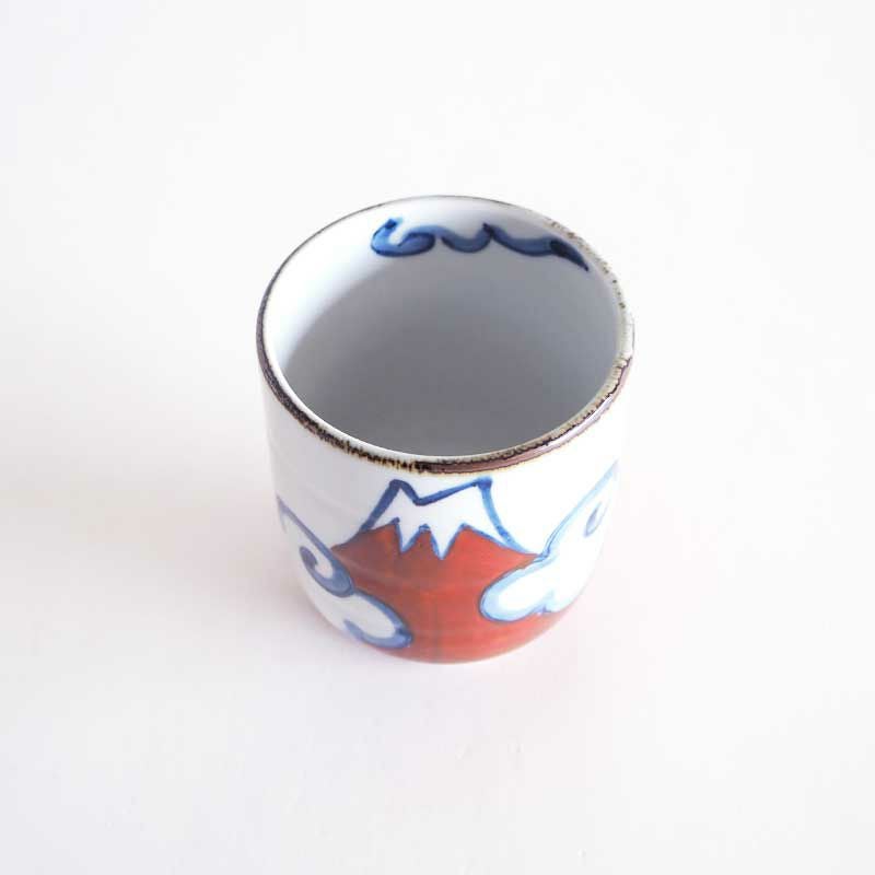 シンプルで手馴染のよい形状です