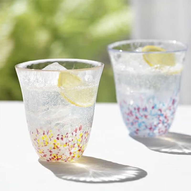 どんな飲み物にも合う使い勝手のよいグラスです
