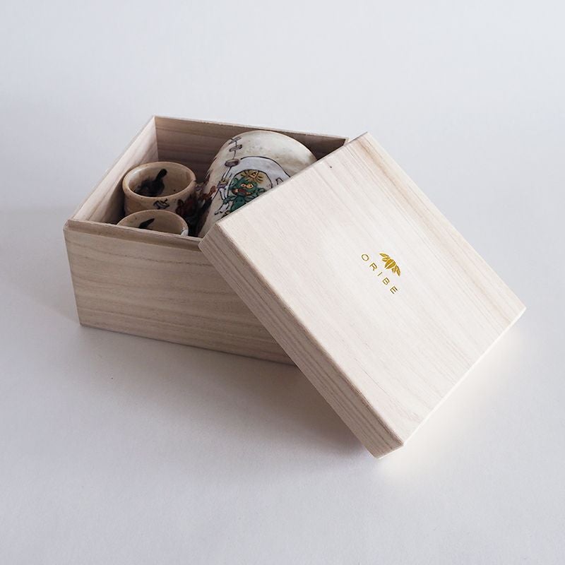 木箱にお入れしてお届けいたします