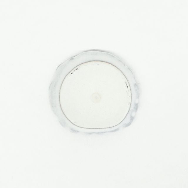 花彫り箸置き ホワイト