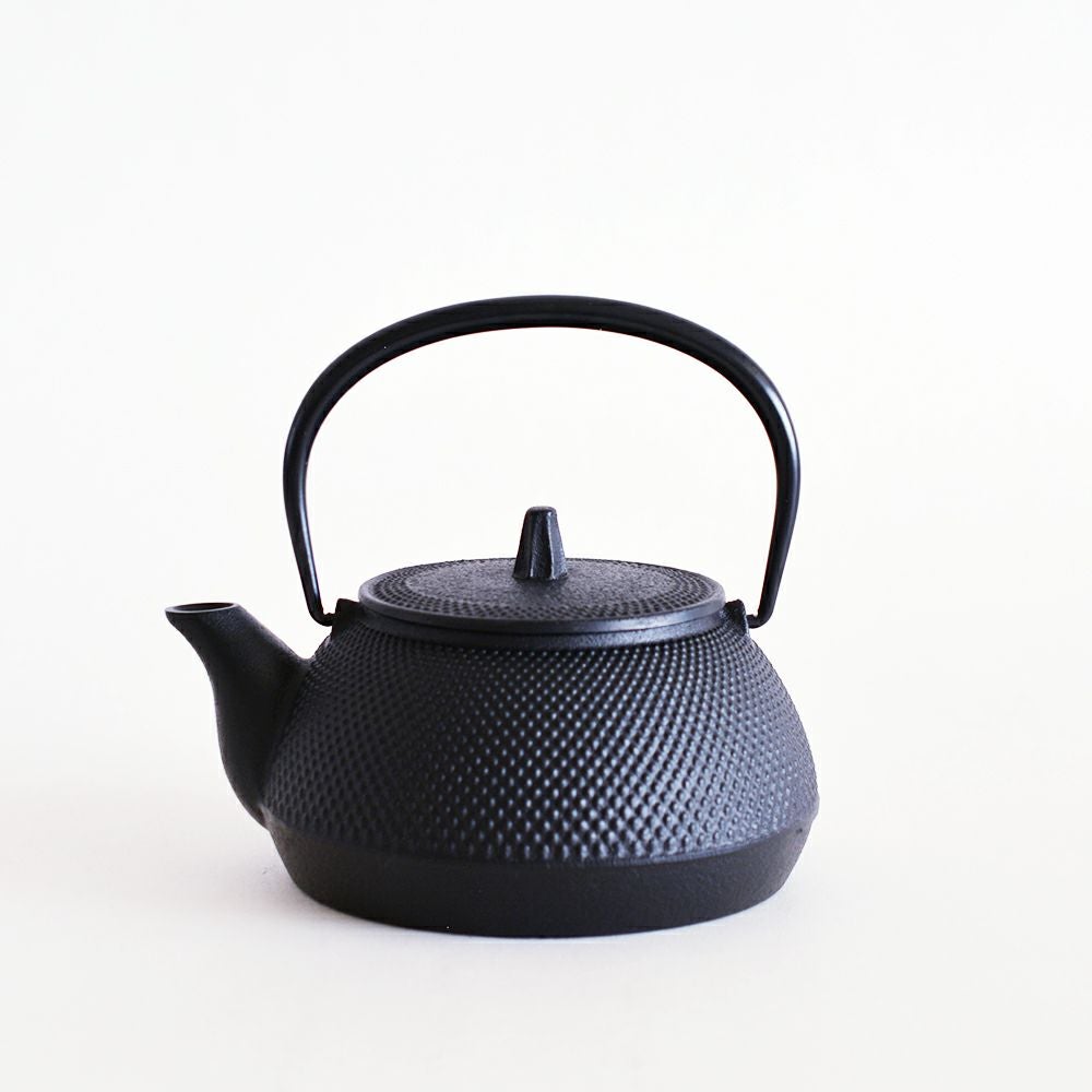 IH 鉄瓶兼用急須 5型 新アラレ｜和食器通販｜織部 Online Store【公式】