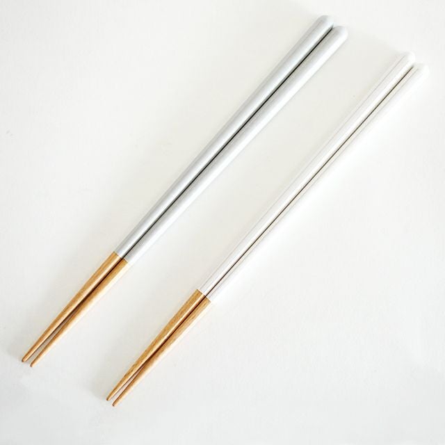 職人が一つ一つ仕上げたシンプルで優しい色味に少しヴィンテージ感も感じられるHaze箸置き揃え GY×WH