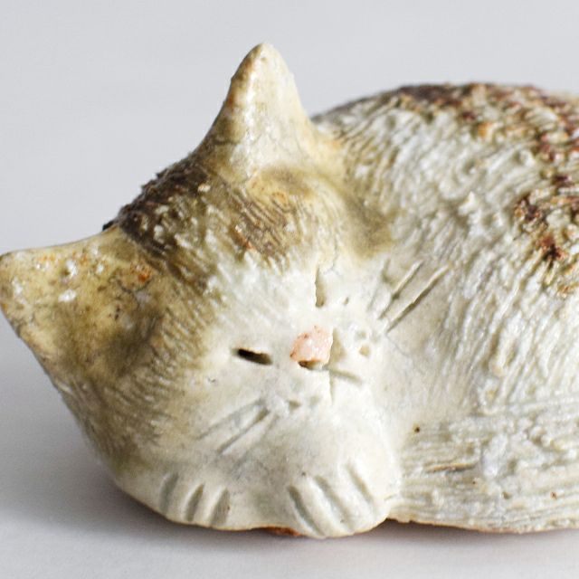 おやすみねこ 小｜和食器通販｜織部 Online Store【公式】