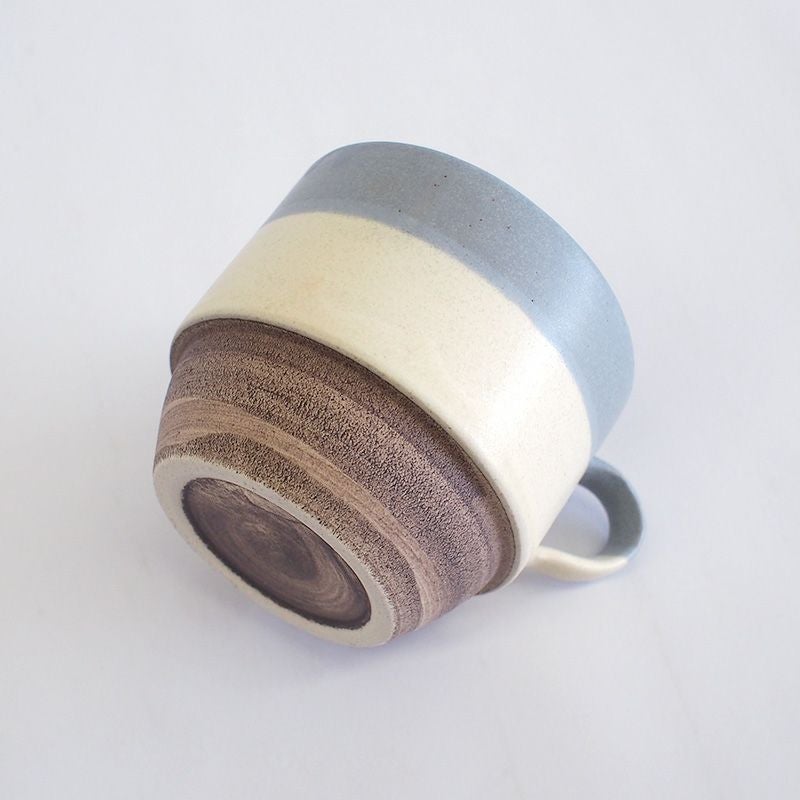 手作業での釉薬掛けのため個体差があります