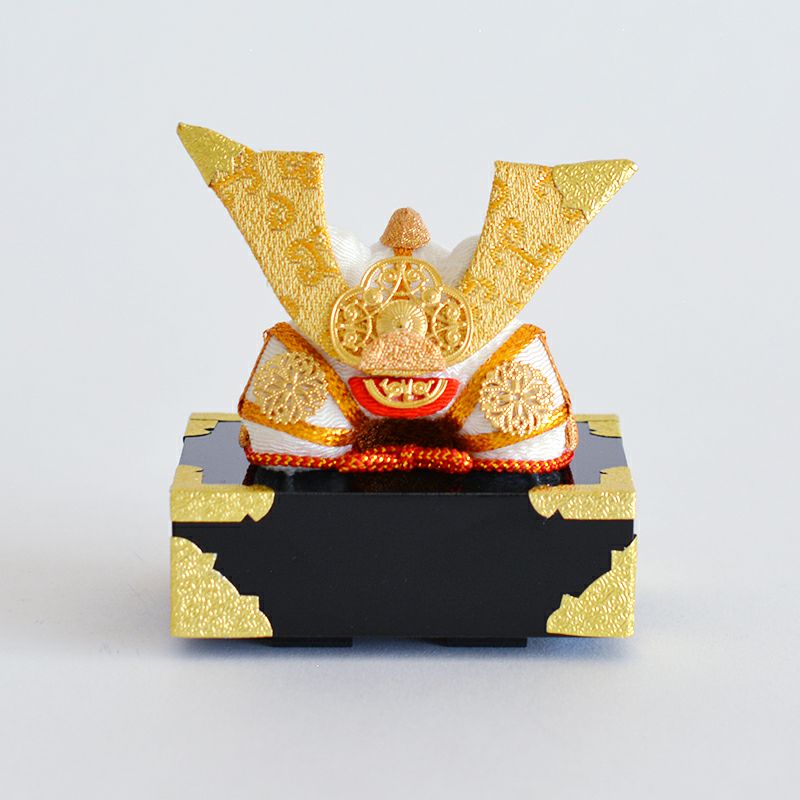 金色兜飾り（弓太刀付）｜和食器通販｜織部 Online Store【公式】