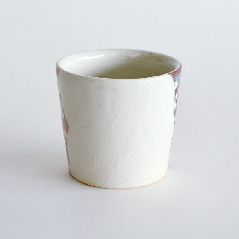 志野唐草文杯（縦柄）