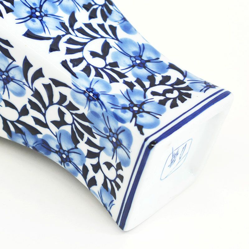 乾隆帝染付耳付花瓶｜和食器通販｜織部 Online Store【公式】