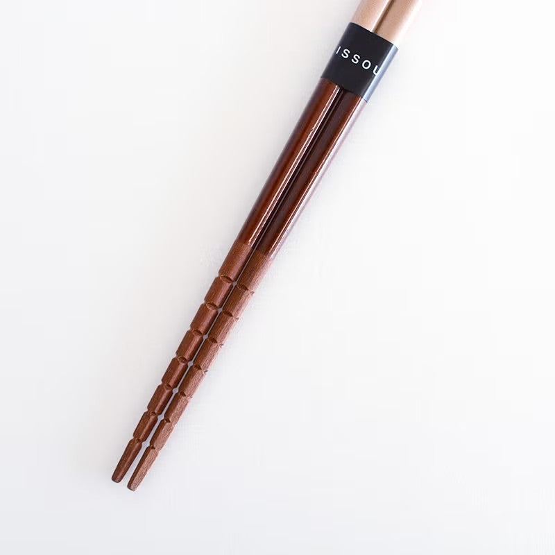 箸先に施された特殊なすべり止め加工