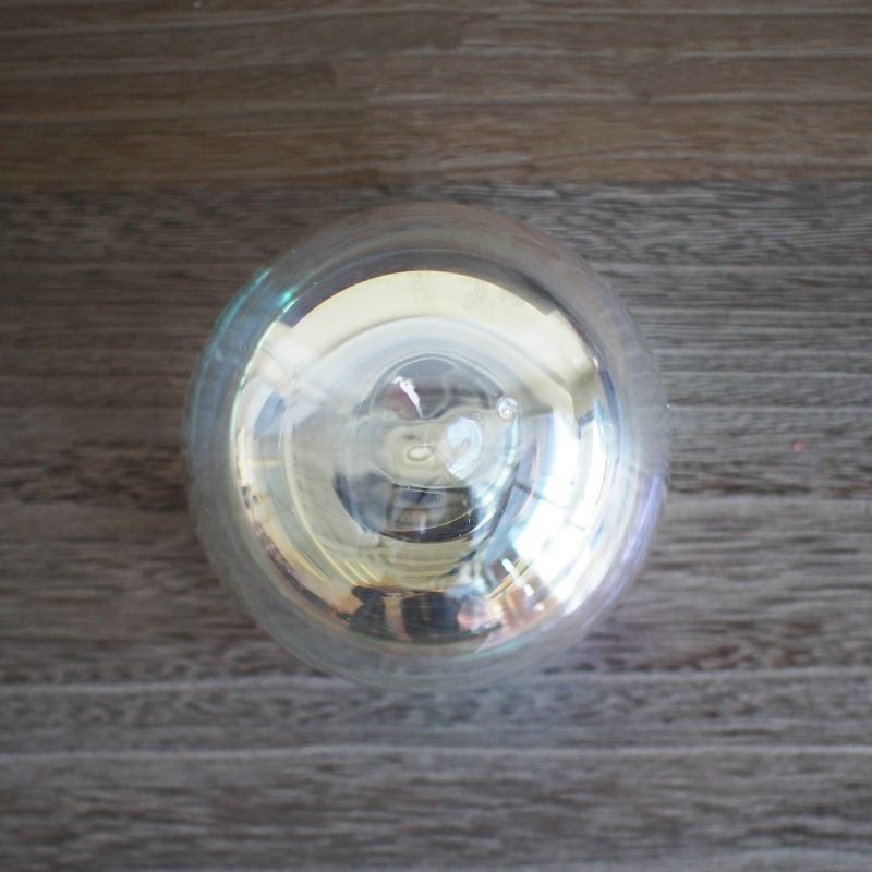 軽くて持ちやすく、手にしっくりと馴染む形状です