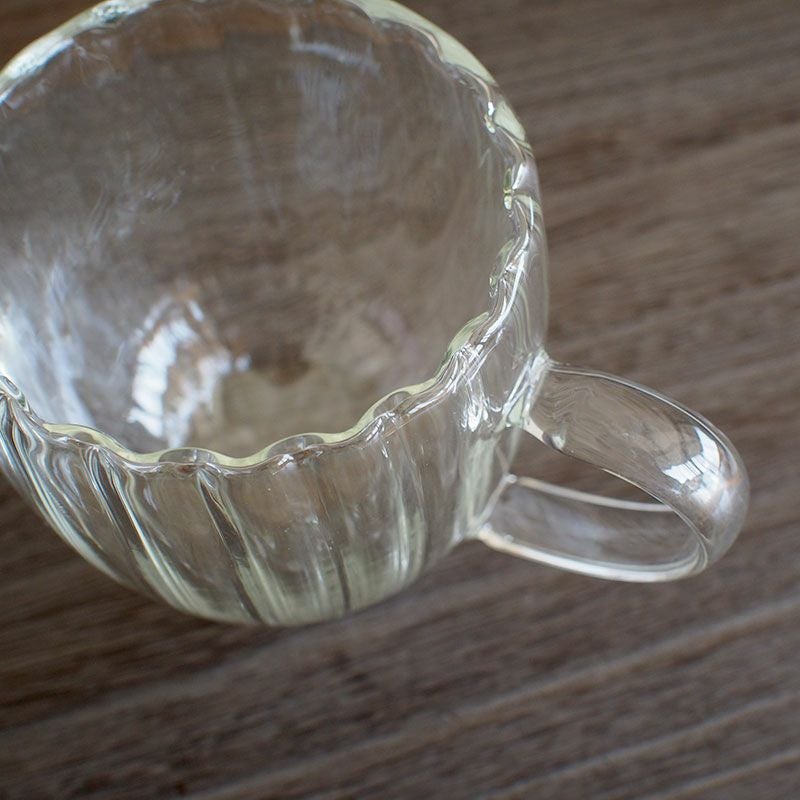 日々の生活の中で使いやすいグラスです