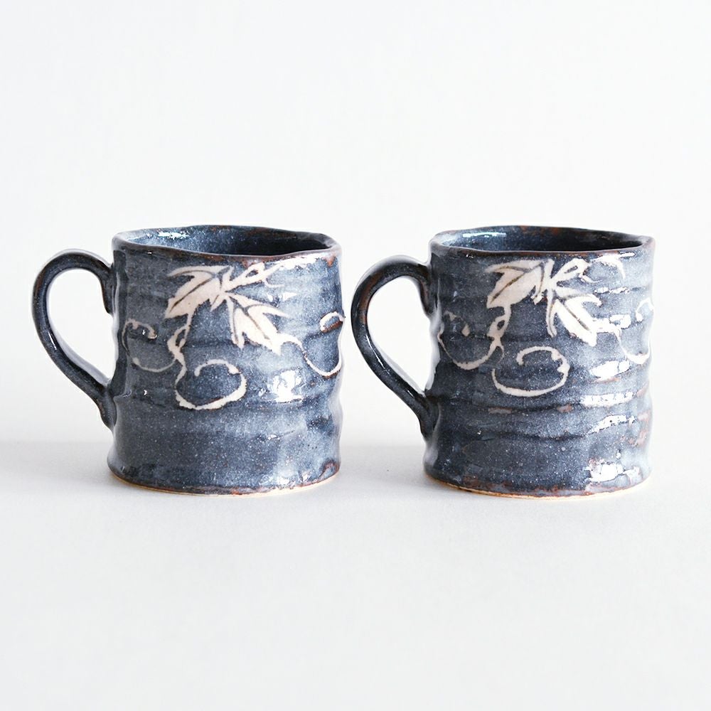 手描きのため絵柄や絵柄の位置が一つずつ異なります