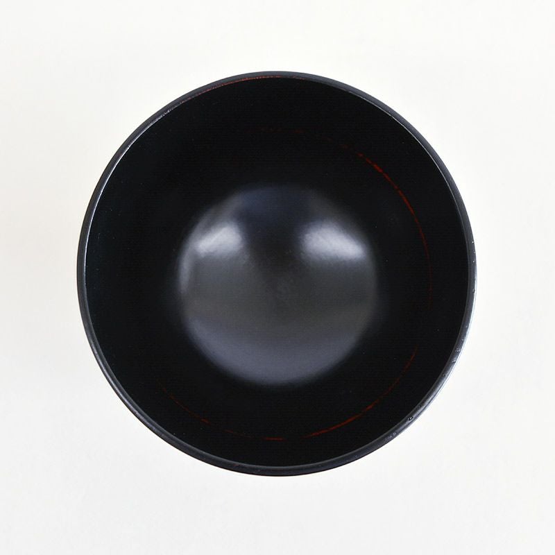 大き目のサイズで幅広い料理に合います