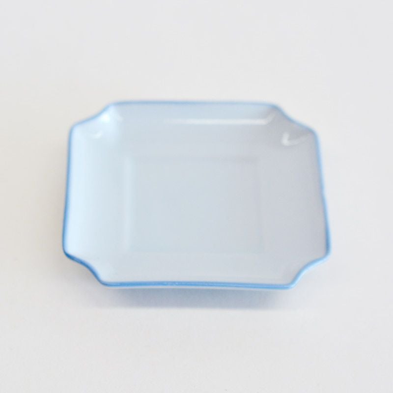 台付きなのでテーブルが汚れにくい