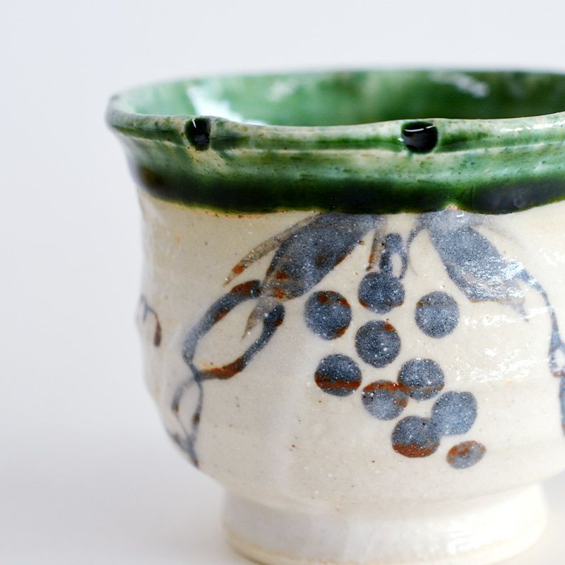 勝雪作 葡萄模様の陶器 美濃彩 織部ぶどう 碗皿｜和食器通販｜織部 Online Store【公式】