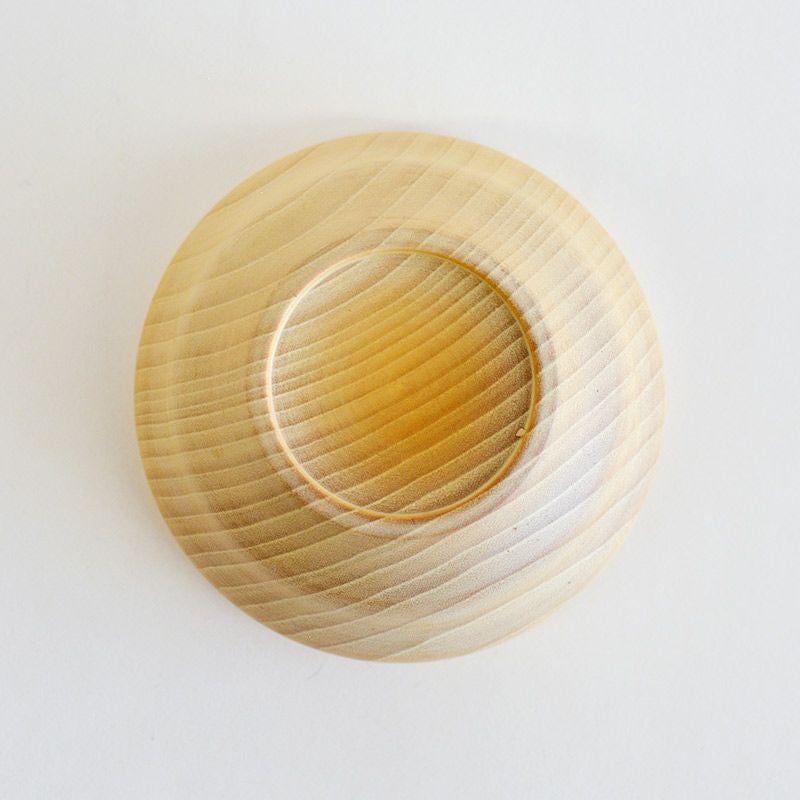 木目を生かしたナチュラルな風合い