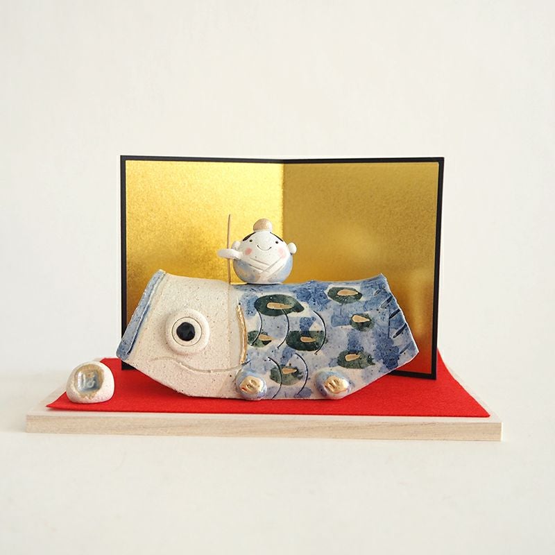 手作りの暖かさと優しさの感じられる五月人形です。