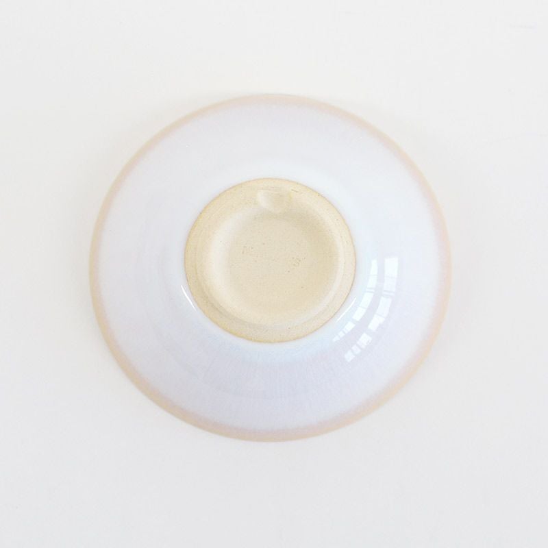 釉薬の掛け分けによる独特の色合いをお楽しみください