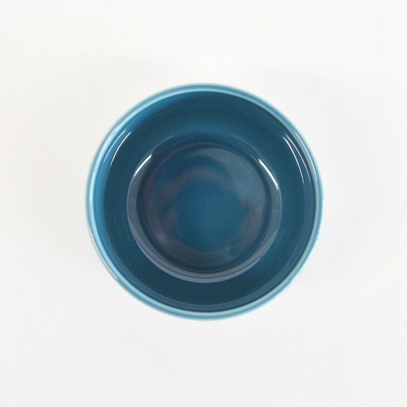 内側は洗いやすいフラットな形状です