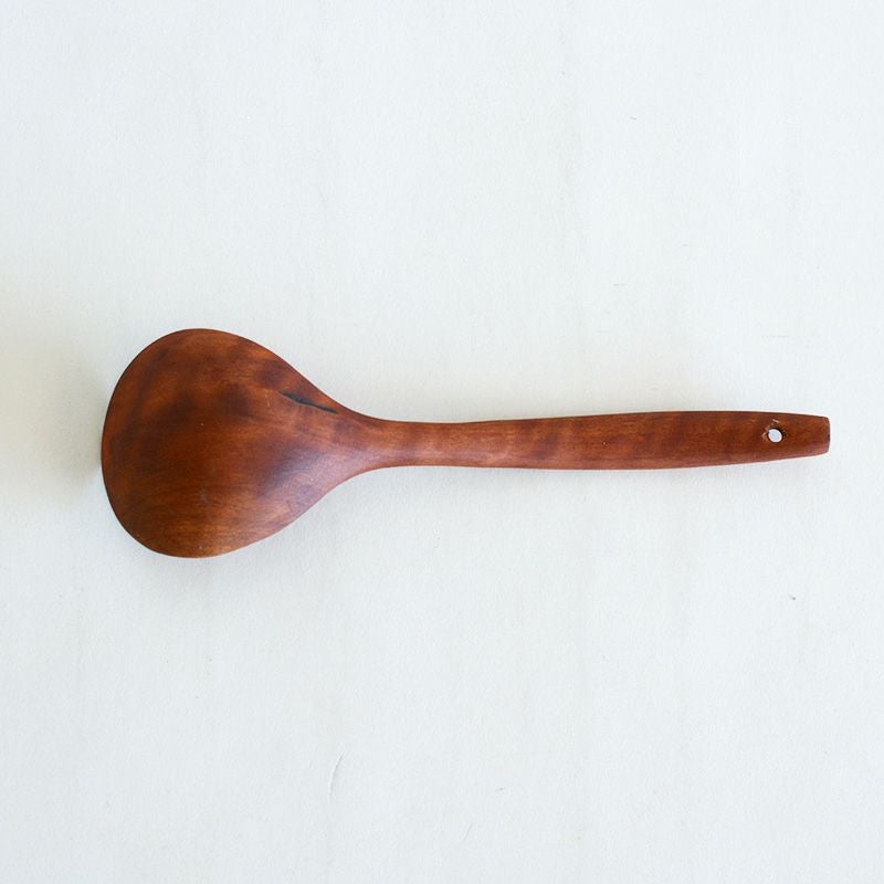 スープ・カレーなどのお玉として使えます