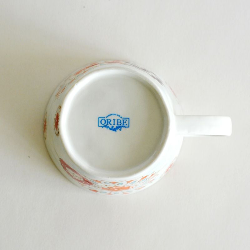 底には織部のオリジナル印が入っています