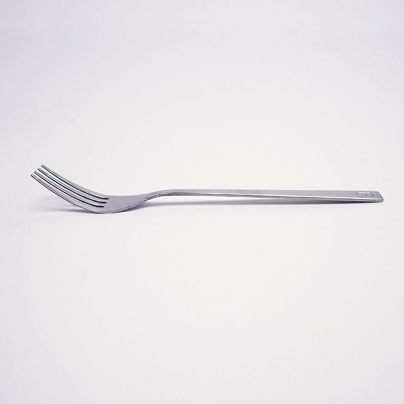 シンプルで使いやすいフォークです