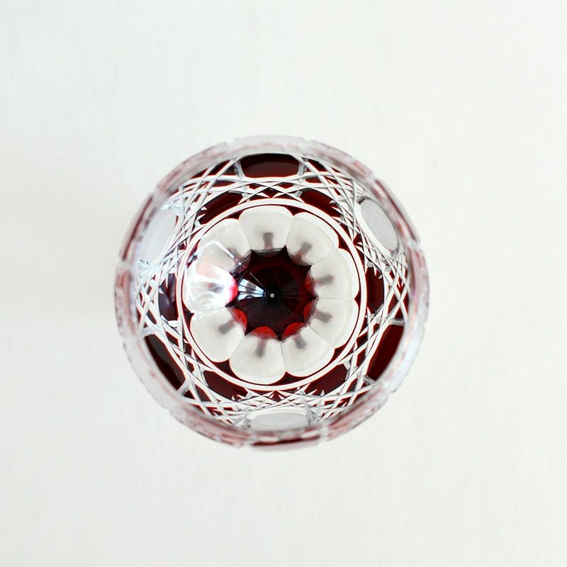 ご結婚や成人、お誕生日やご就職のお祝いにも選ばれています