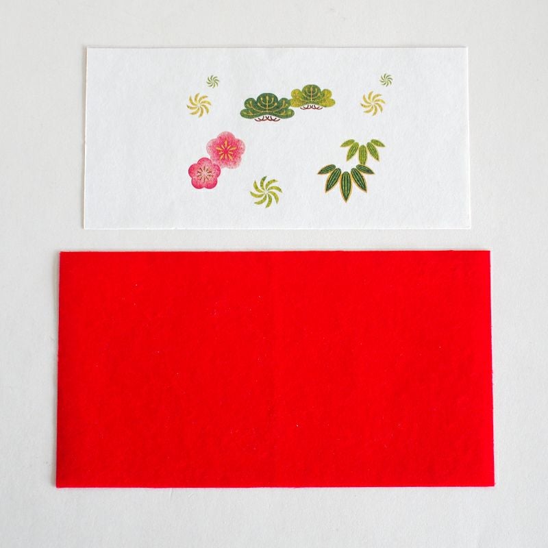 毛氈と松竹梅の敷紙がついています