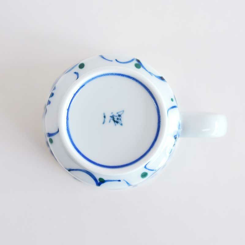 窯元の印が入ります