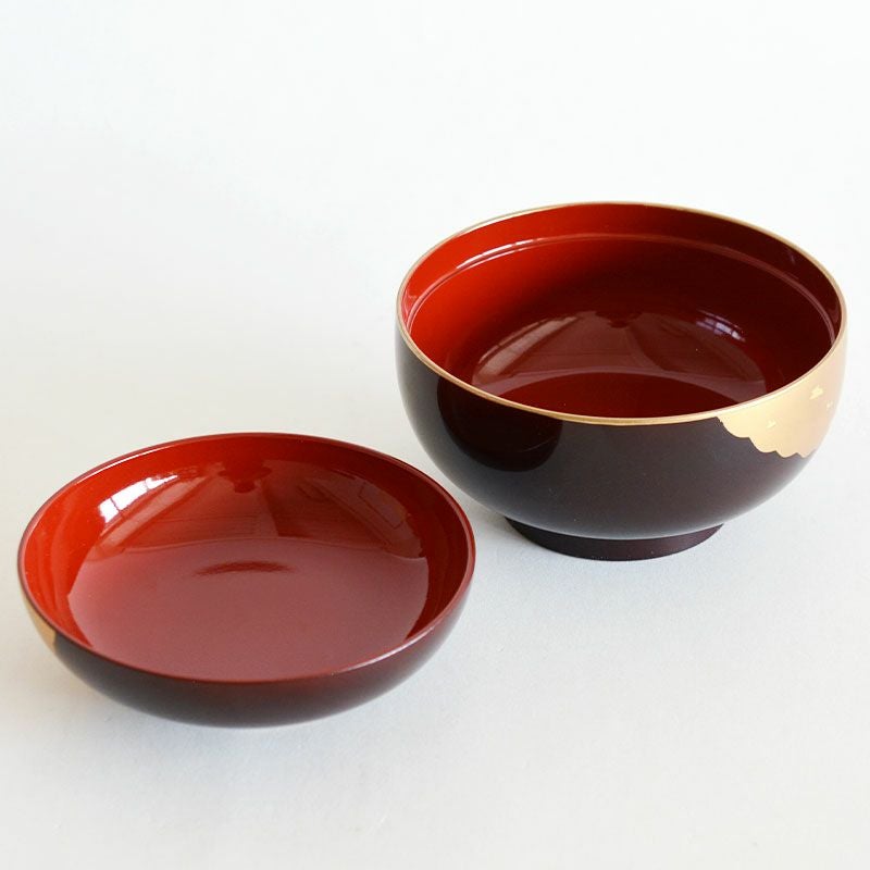 雑煮だけでなく、お吸い物・海老しんじょうなどおもてなしの席に