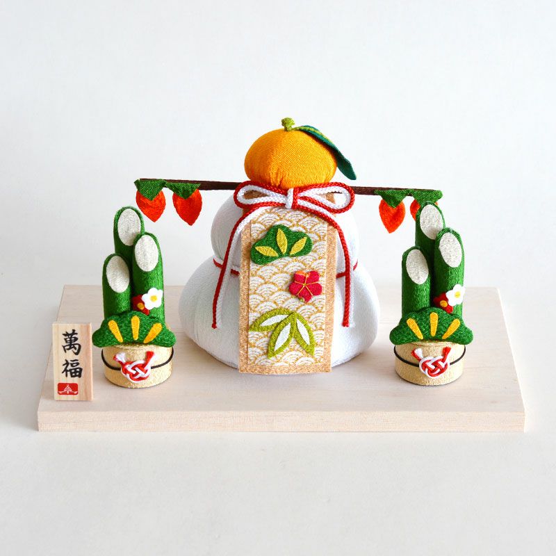 ちりめん鏡餅 大 門松台付｜和食器通販｜織部 Online Store【公式】