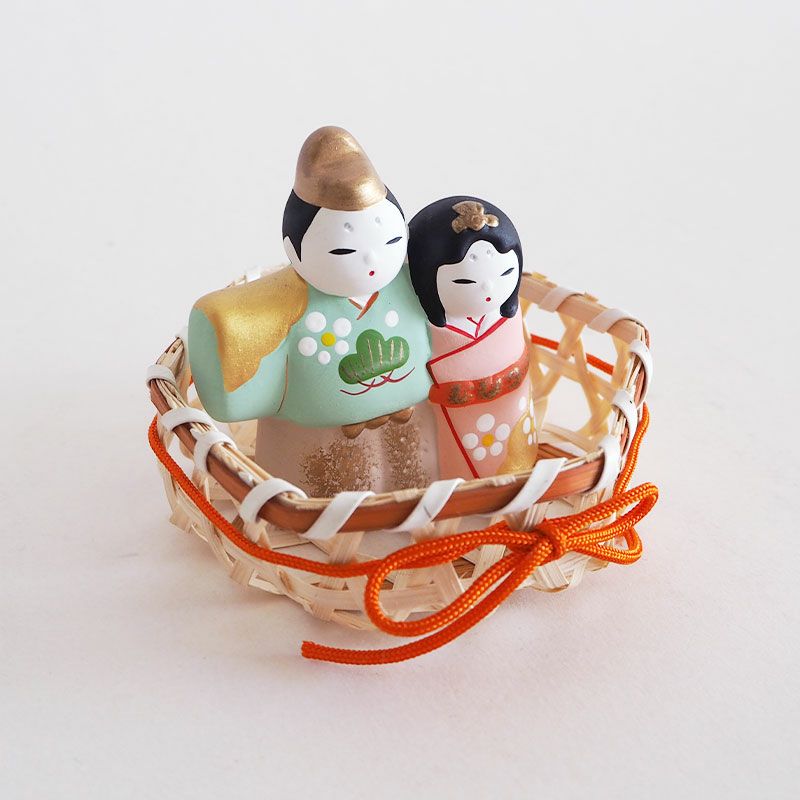 錦彩桜橘飾り睦立雛（手籠台付）｜和食器通販｜織部 Online Store【公式】