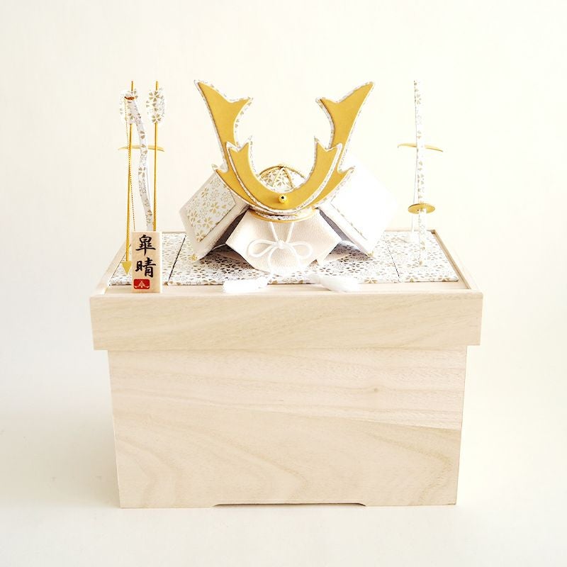 和紙かぶと飾りshira桜大鍬 箱付