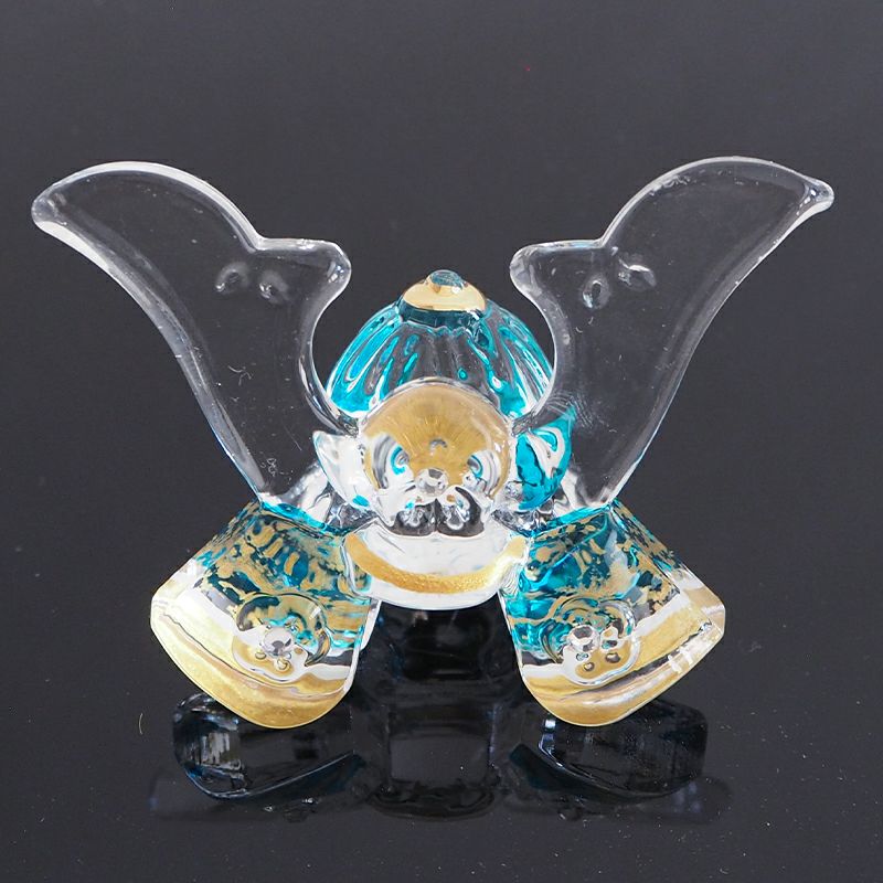 光に当たってキラキラ光る様が美しいです