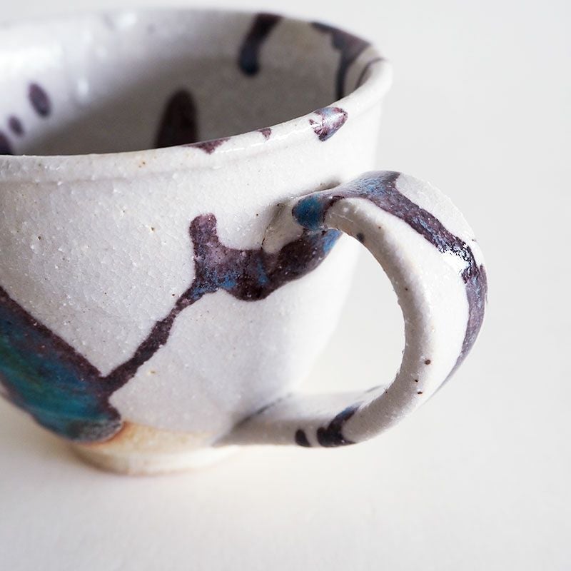 太く持ちやすいハンドルです