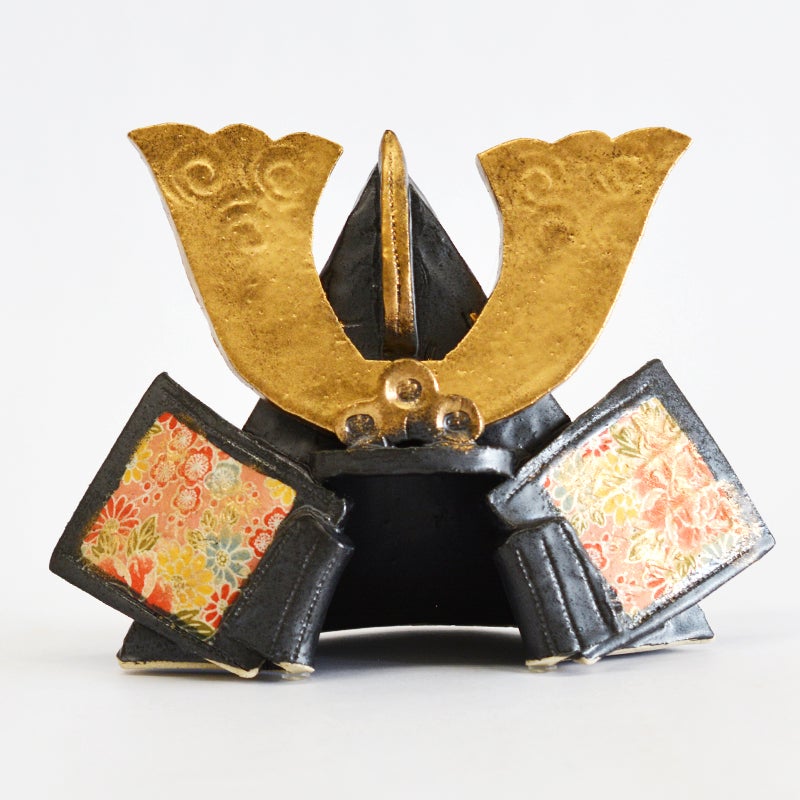 兜は厄や災いを代わりに引き受けてもらうお守りとしての意味もあります