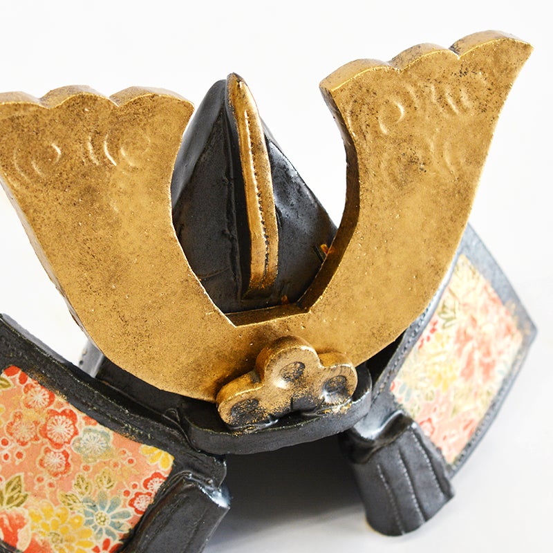 立派な鍬形の出世兜です